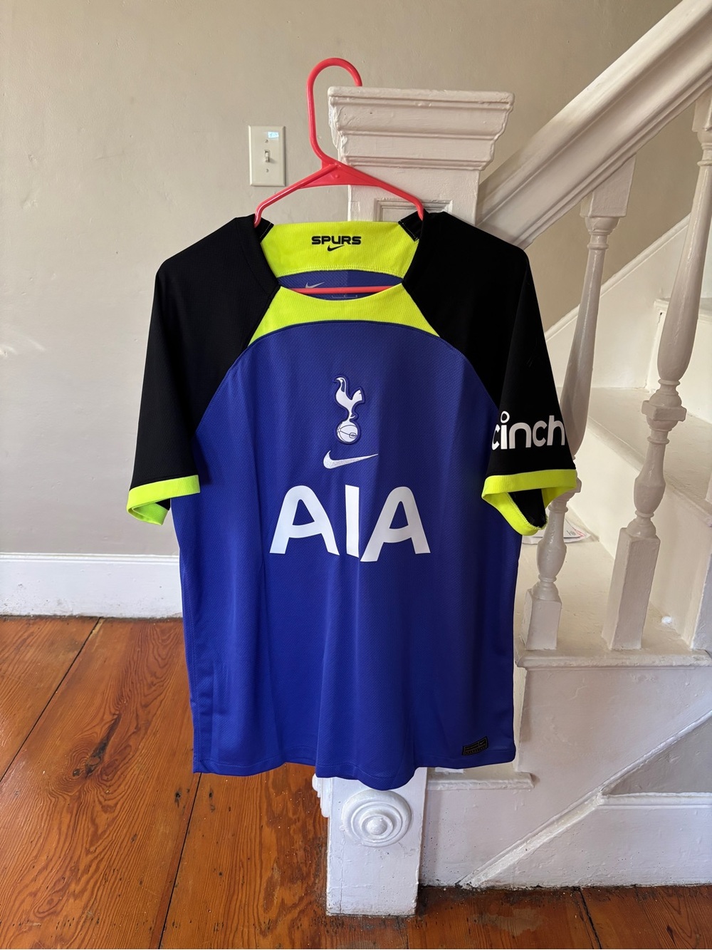 Tottenham Hotspur AIA kit jersey size L
